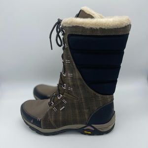 Ahnu Vibram 3M Thinsulate Waterproof Winter Hiking Boots Women's Size 9
